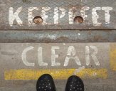 KEEP FEET CLEAR