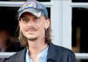 Mackenzie Crook outside the Framlingham Crown