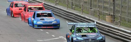 Close old racing ... and this is only practice