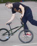 Bike stunting in Norwich