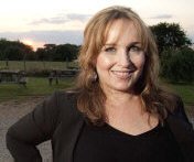 Gretchen Peters